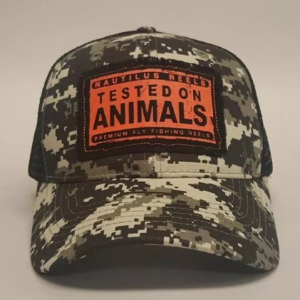 Czapka z daszkien Nautilus Black Ops Camo Trucker Hat – Tested On Animals